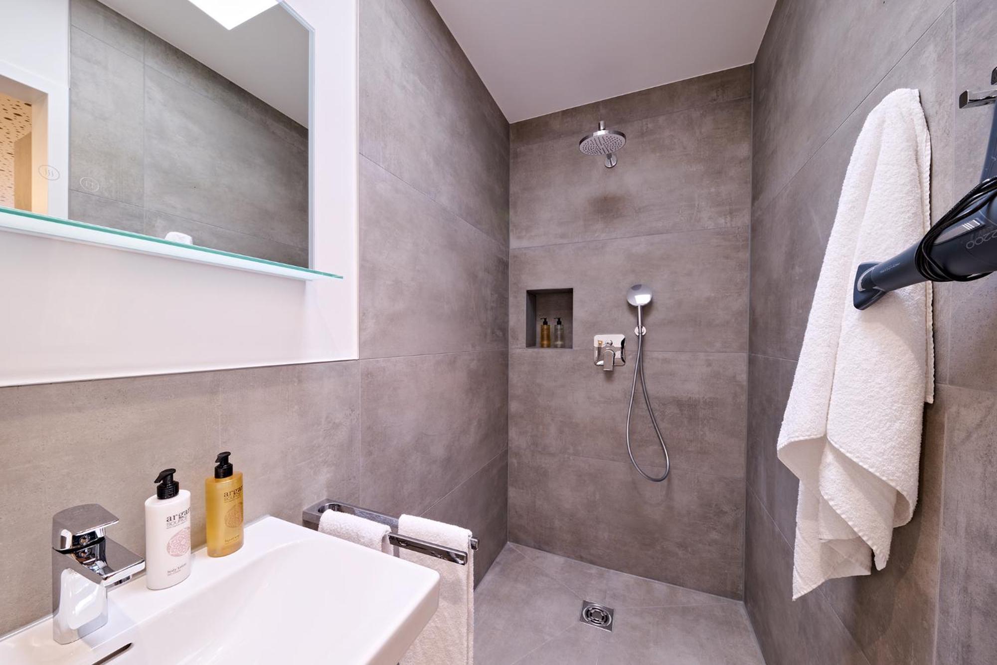 Xzllenz Traum Studio-Apartment, Frei-Parken, U-Bahn, Kueche Norimberk Exteriér fotografie