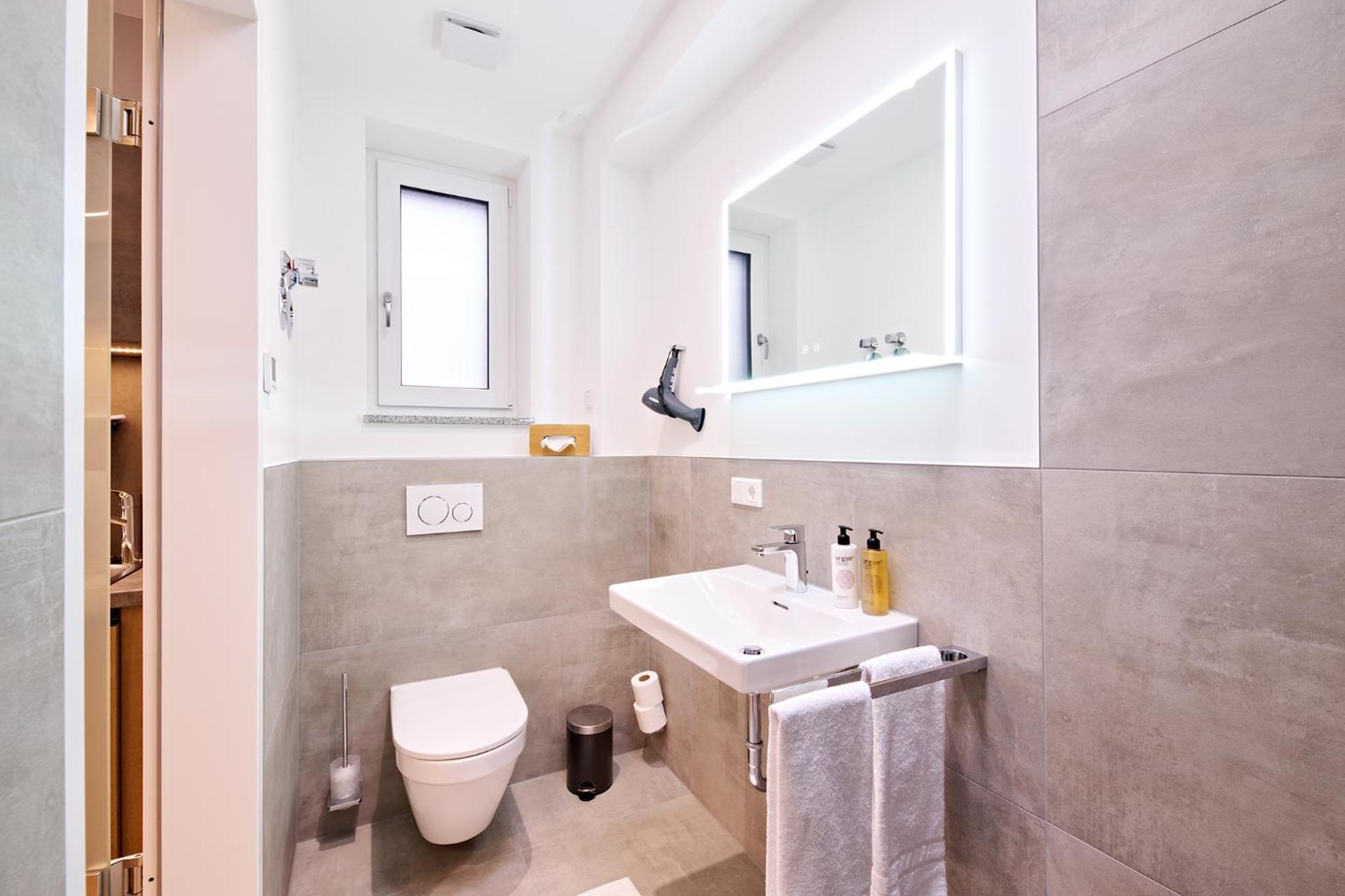 Xzllenz Traum Studio-Apartment, Frei-Parken, U-Bahn, Kueche Norimberk Exteriér fotografie